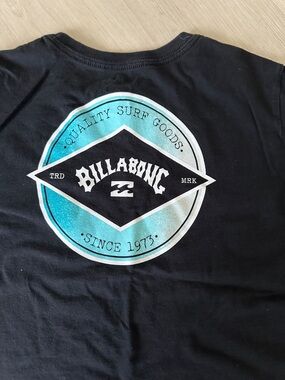Boys Billabong Tshirt Size 6/L